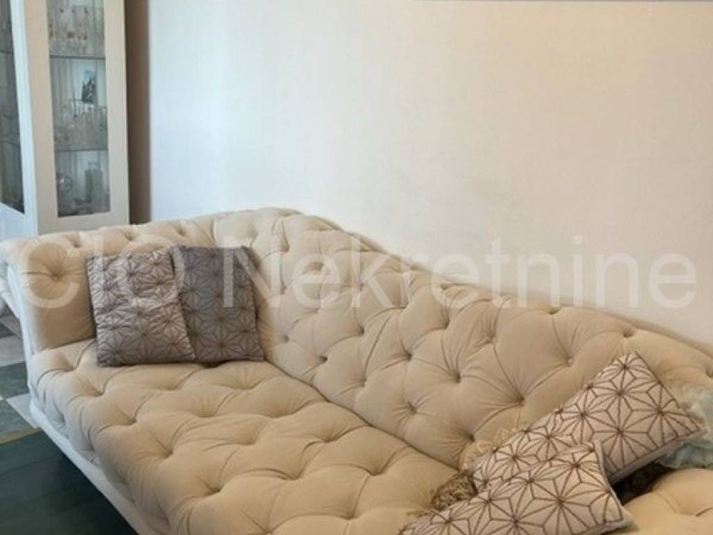 Flat in a building, Rent, Split, Split