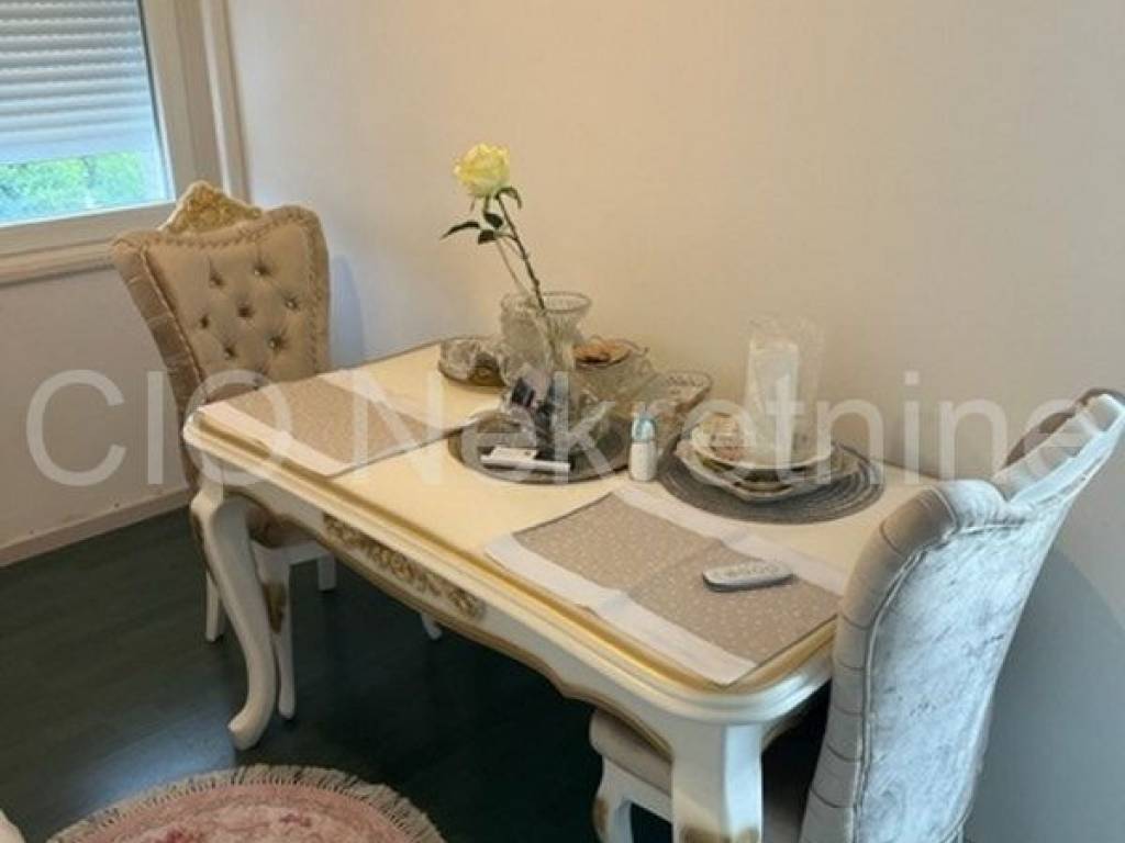 Flat in a building, Rent, Split, Split