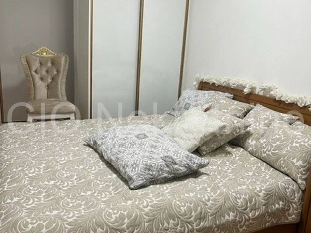 Flat in a building, Rent, Split, Split