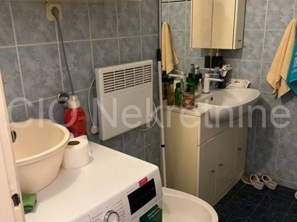 Flat in a building, Rent, Split, Split
