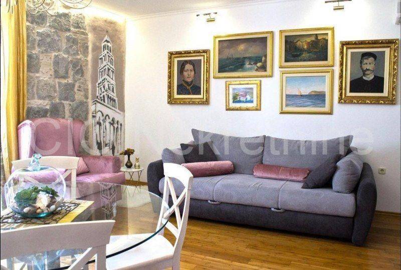 Flat in a building, Rent, Split, Split
