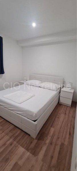Flat in a building, Rent, Split, Split