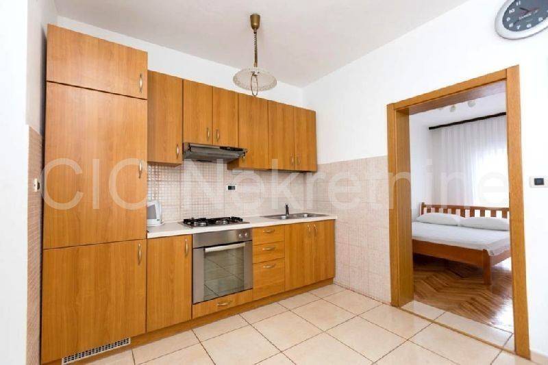 Apartmant house, Sale, Okrug, Okrug Donji