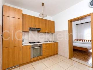 Apartmant house, Sale, Okrug, Okrug Donji