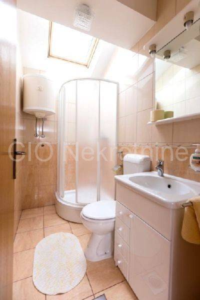 Apartmant house, Sale, Okrug, Okrug Donji