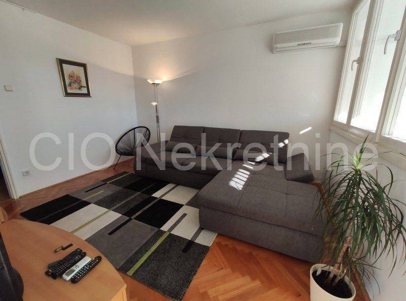 Flat in a building, Rent, Split, Split