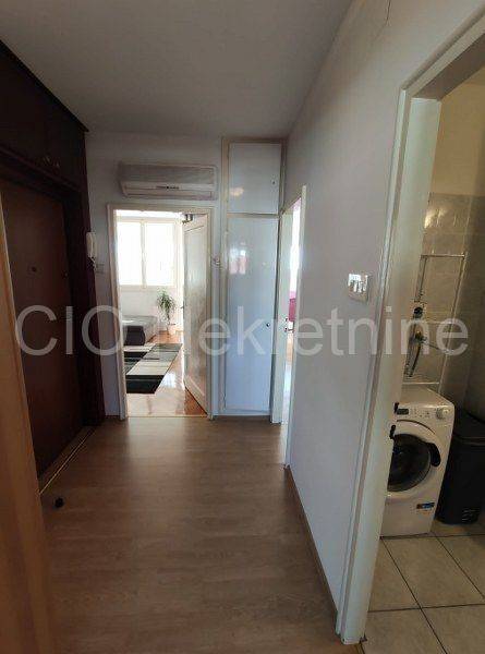 Flat in a building, Rent, Split, Split