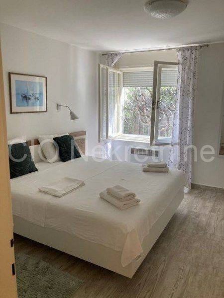 Flat in a building, Rent, Split, Split