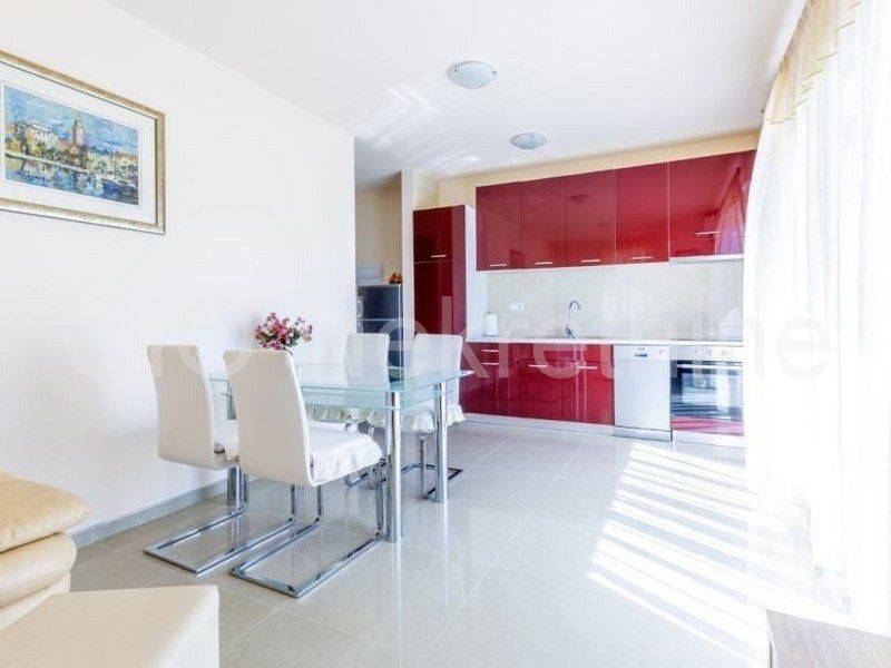 House with apartments, Sale, Marina, Vinišće
