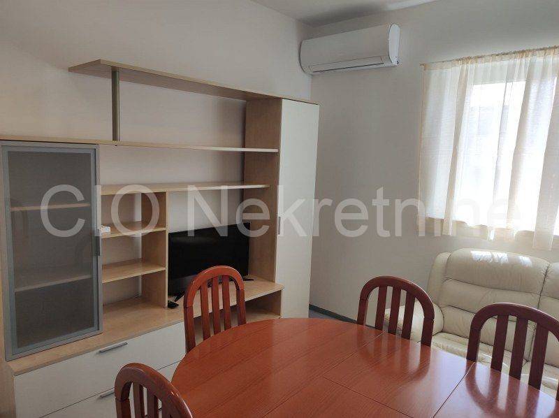 Flat in a building, Rent, Klis, Dugobabe