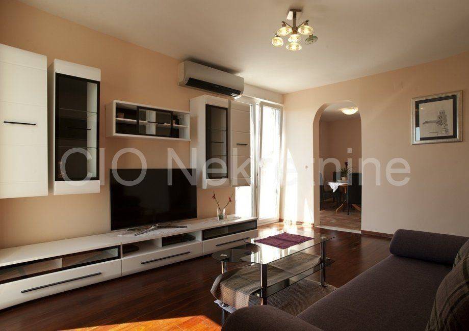 Flat in a building, Sale, Split, Split