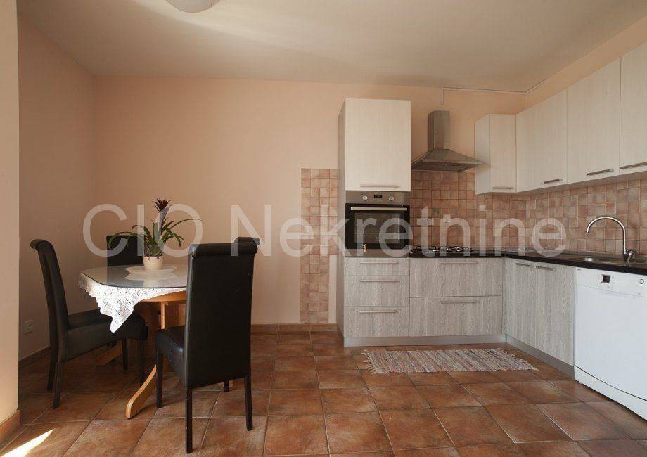 Flat in a building, Sale, Split, Split