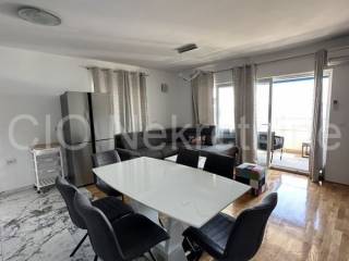 Flat in a building, Sale, Okrug, Okrug Gornji