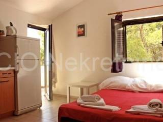 House with apartments, Sale, Hvar, Sveta Nedjelja