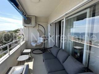 Flat in a building, Sale, Okrug, Okrug Gornji