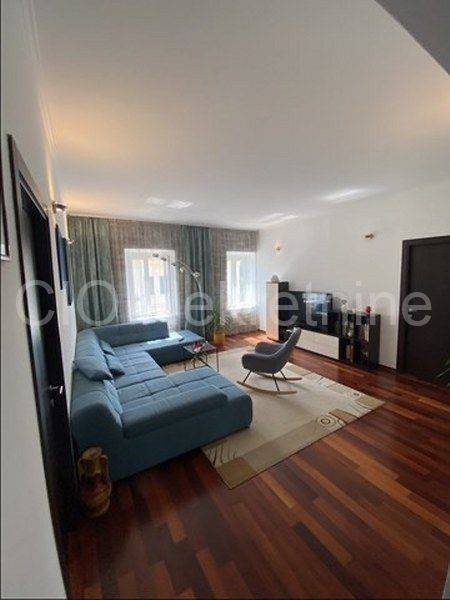 Flat in a building, Rent, Split, Split