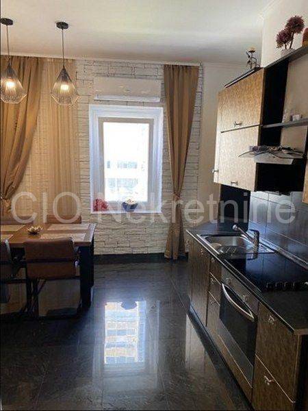Flat in a building, Rent, Split, Split
