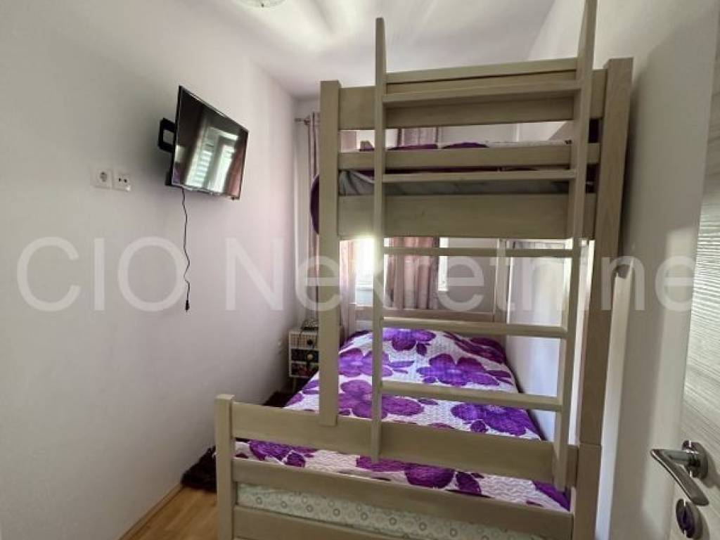 Flat in a building, Sale, Okrug, Okrug Gornji