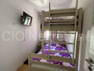 Flat in a building, Sale, Okrug, Okrug Gornji