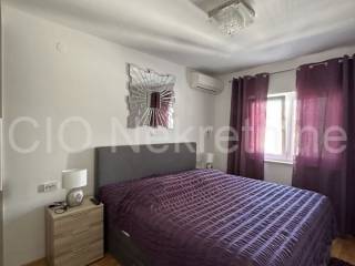 Flat in a building, Sale, Okrug, Okrug Gornji