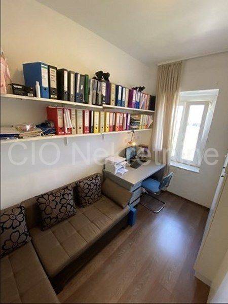 Flat in a building, Rent, Split, Split