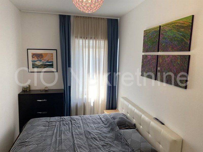 Flat in a building, Rent, Split, Split