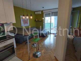 Flat in a building, Rent, Split, Split
