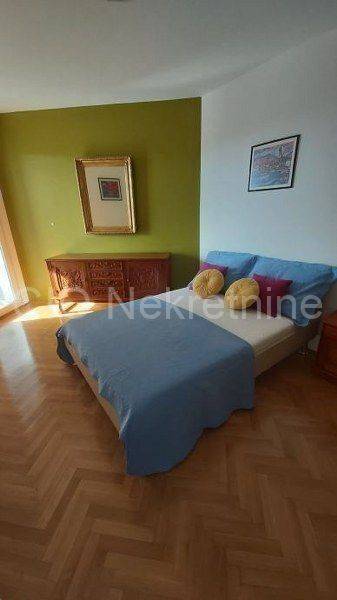 Flat in a building, Rent, Split, Split