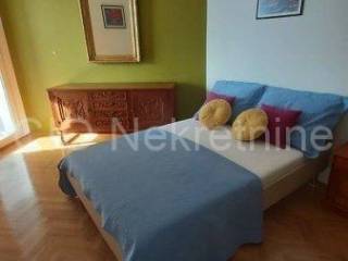 Flat in a building, Rent, Split, Split