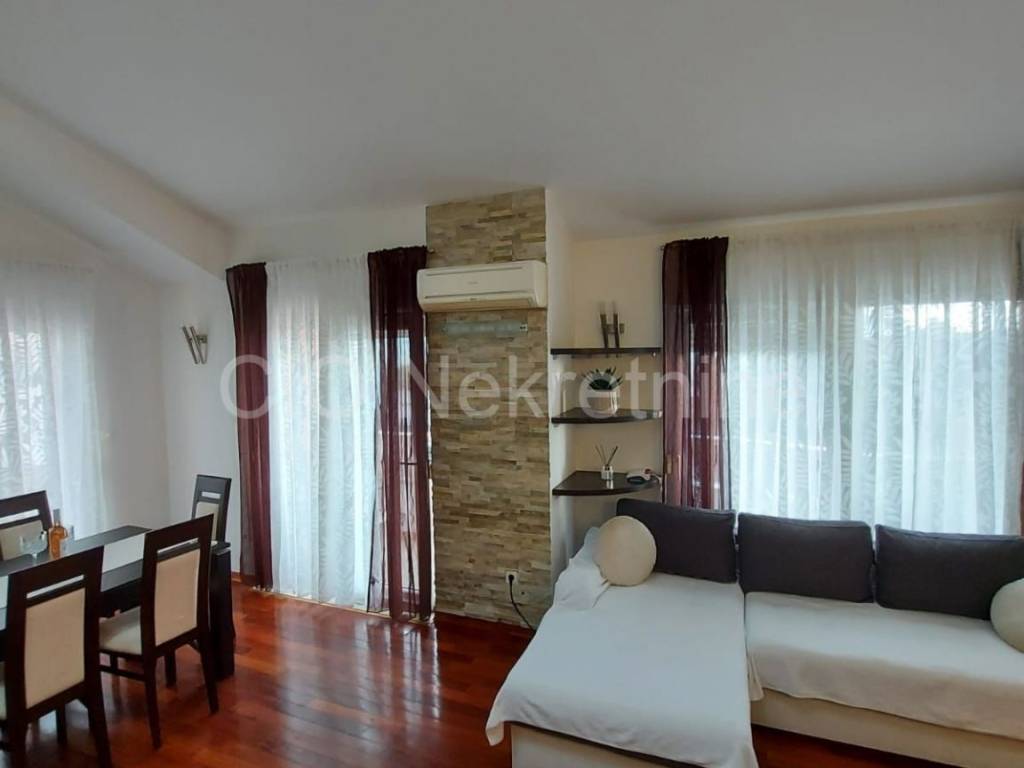 Flat in a building, Rent, Podstrana, Podstrana
