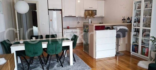 Flat in a building, Sale, Split, Split