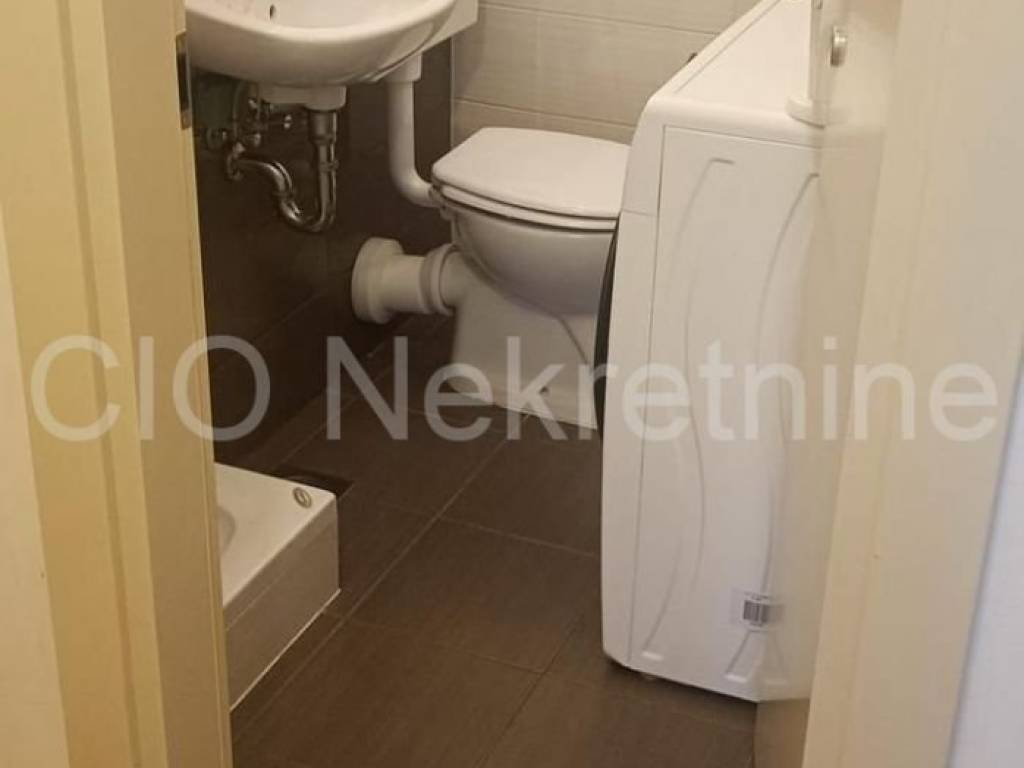 Flat in a building, Sale, Split, Split