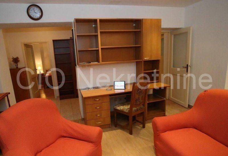 Flat in a building, Rent, Split, Split