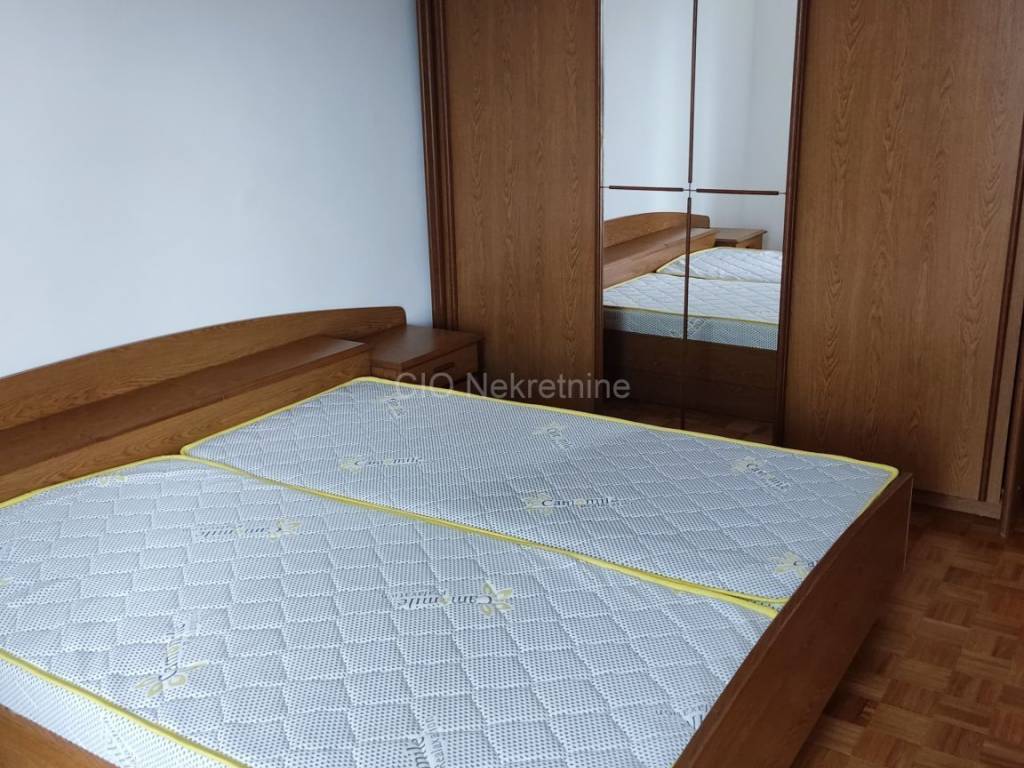 Flat in a building, Rent, Split, Split