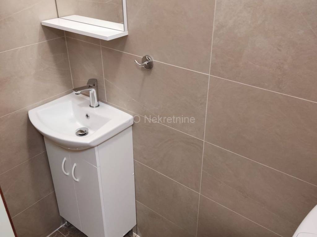 Flat in a building, Rent, Split, Split