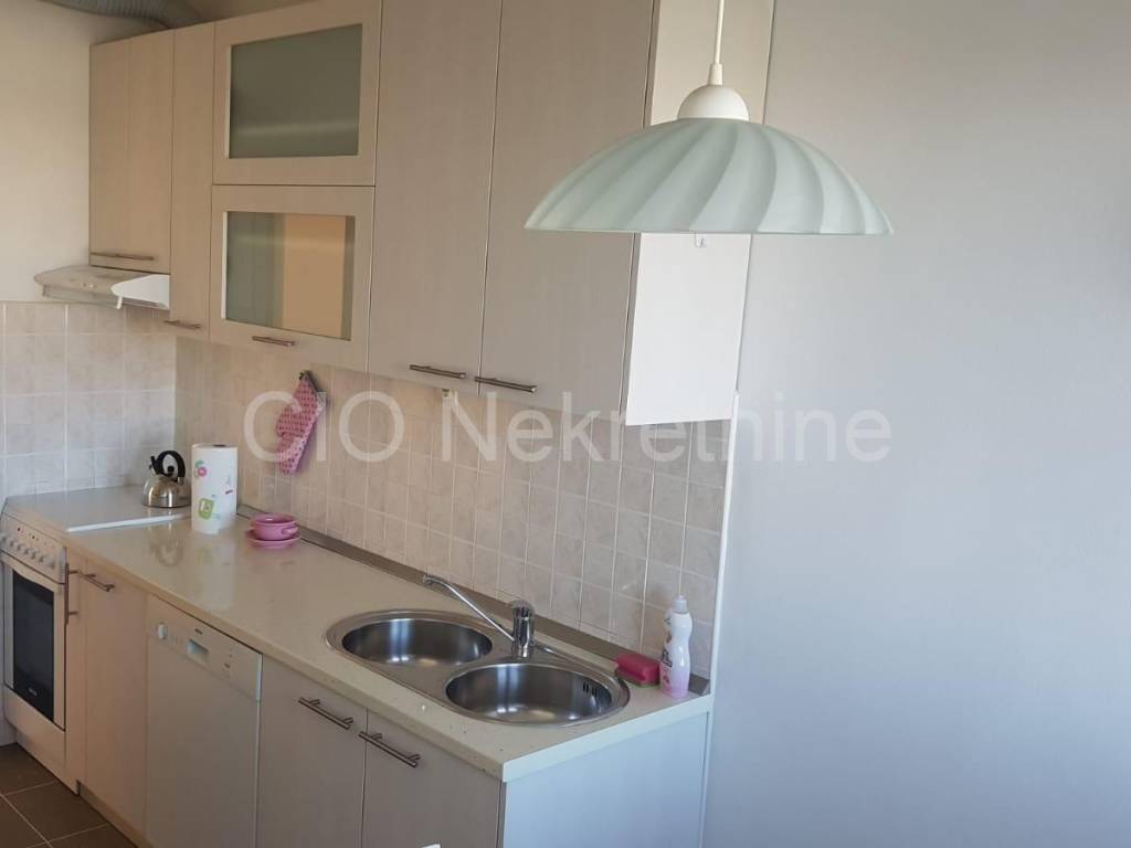 Flat in a building, Sale, Split, Split