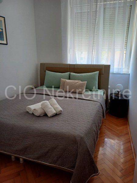Flat in a building, Rent, Split, Split
