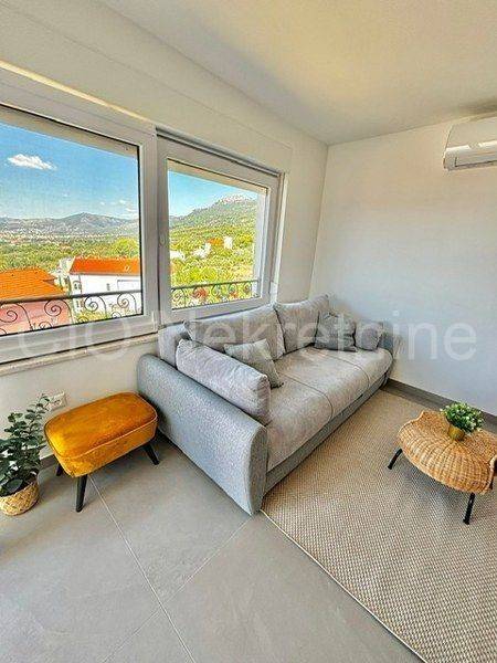 Flat in a house, Rent, Kaštela, Kaštel Kambelovac
