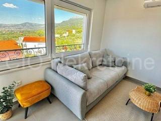 Flat in a house, Rent, Kaštela, Kaštel Kambelovac