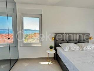 Flat in a house, Rent, Kaštela, Kaštel Kambelovac