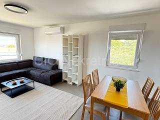 Flat in a house, Rent, Kaštela, Kaštel Kambelovac