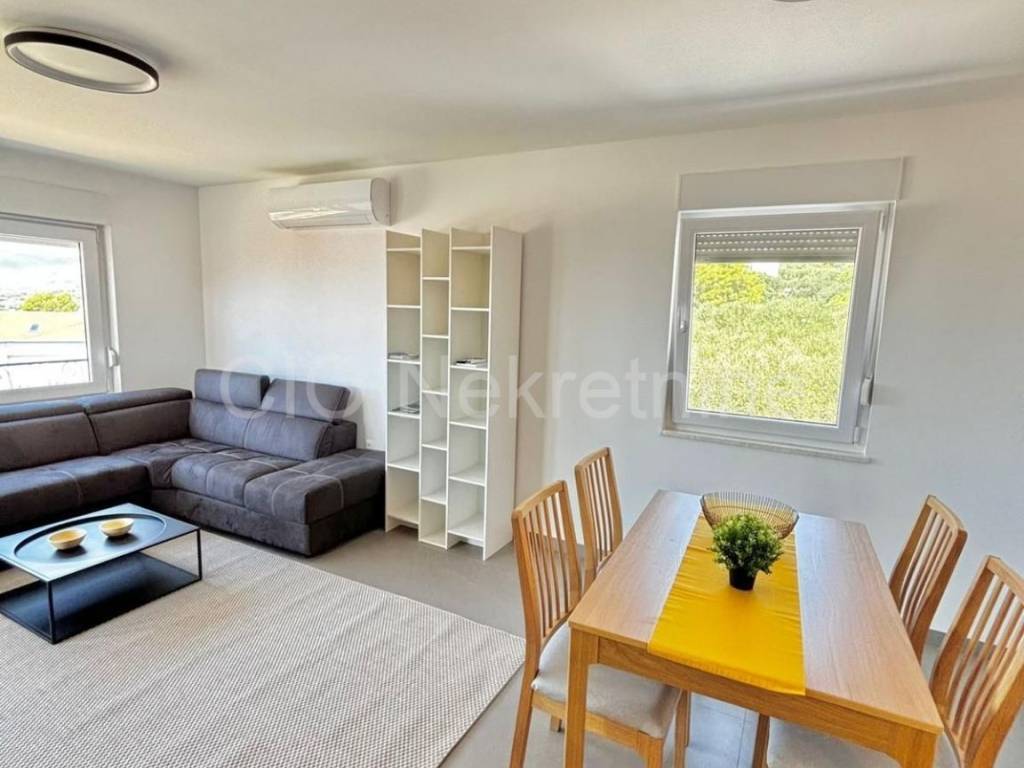 Flat in a house, Rent, Kaštela, Kaštel Kambelovac