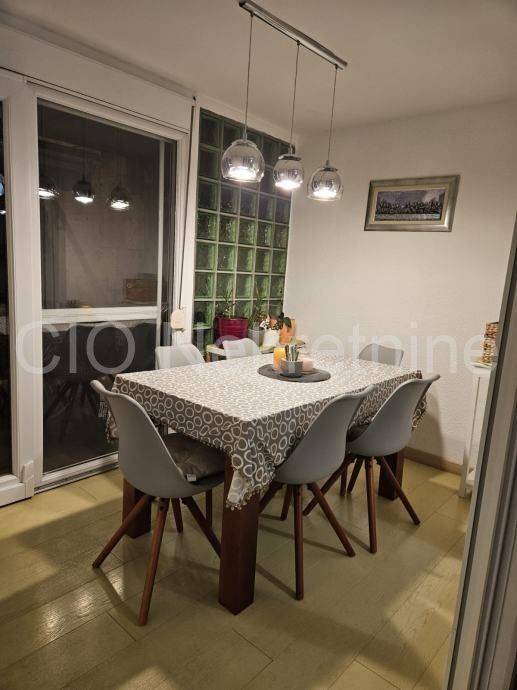Flat in a building, Sale, Split, Split