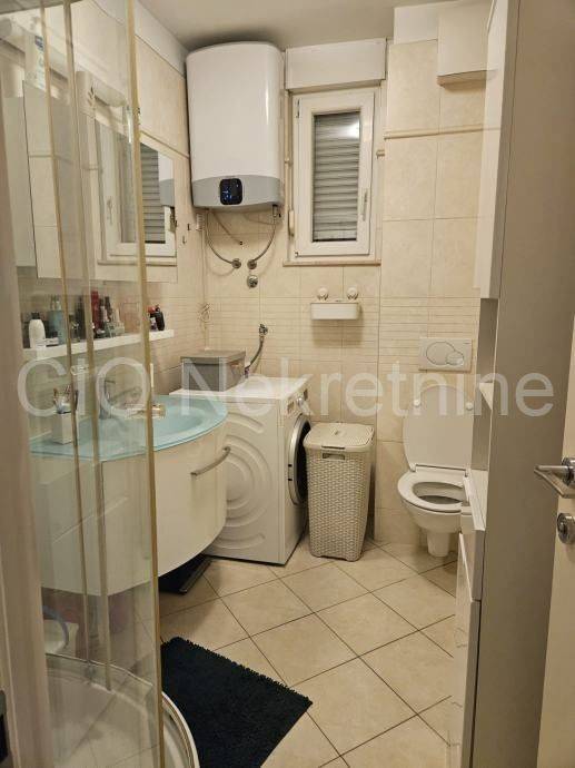 Flat in a building, Sale, Split, Split