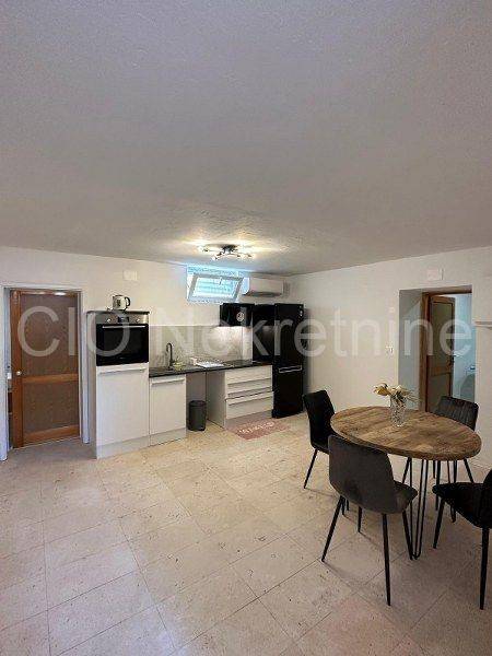 Flat in a house, Rent, Split, Split