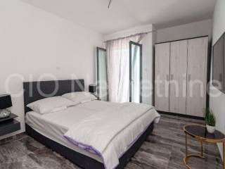 Flat in a house, Rent, Podstrana, Podstrana