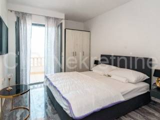 Flat in a house, Rent, Podstrana, Podstrana