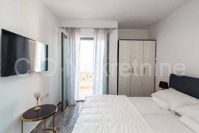 Flat in a house, Rent, Podstrana, Podstrana