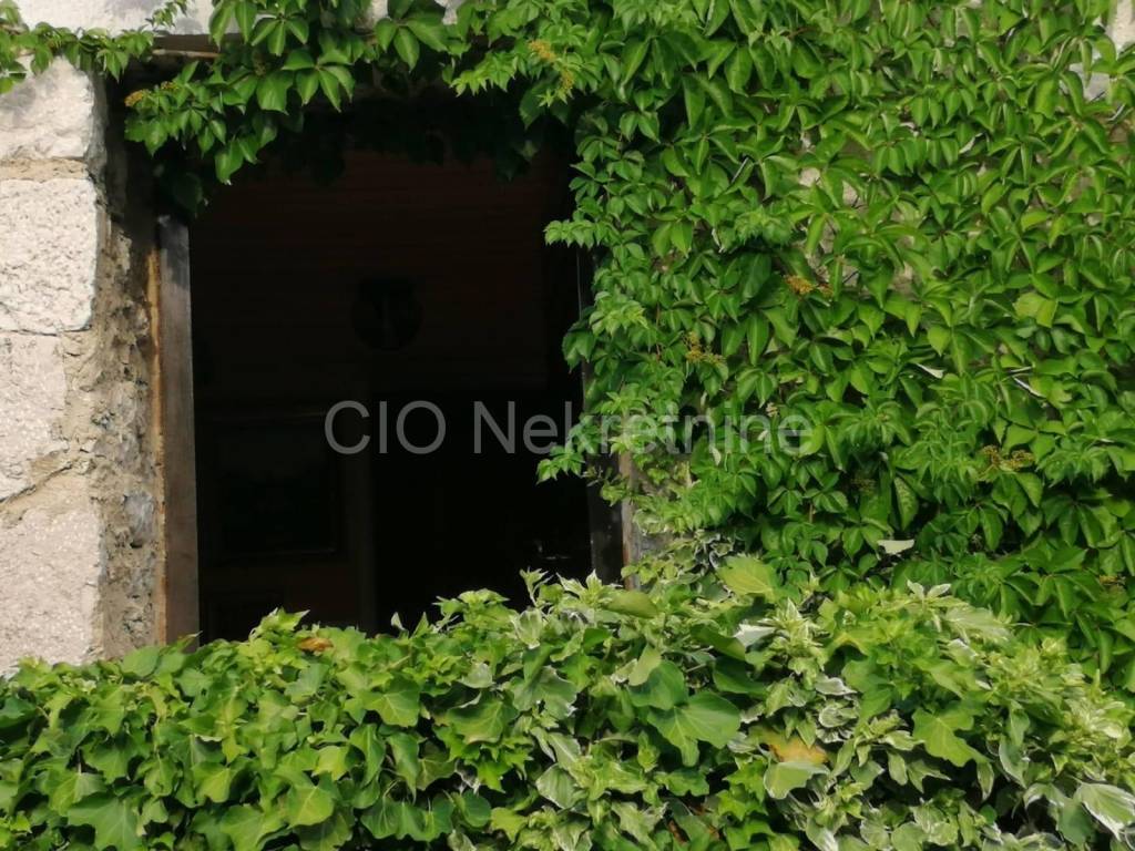 Stone house, Sale, Lovreć, Lovreć