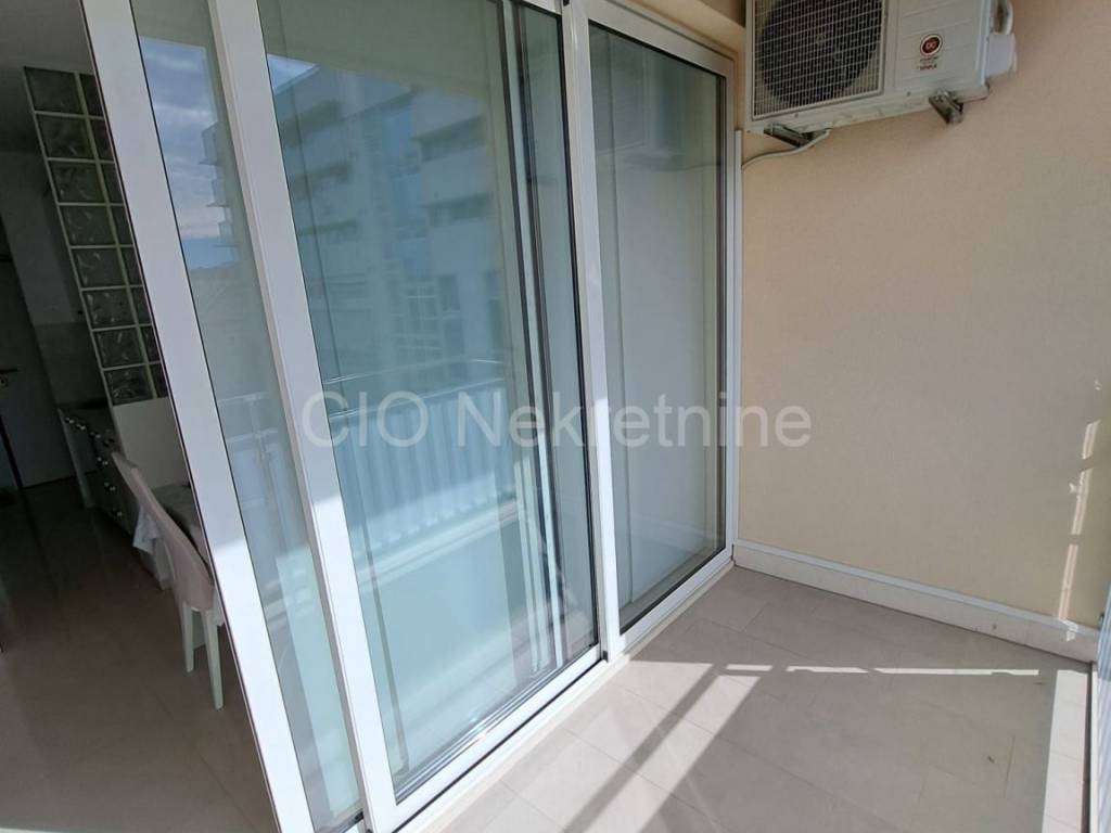 Flat in a building, Sale, Split, Split